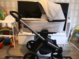 gucci pushchair